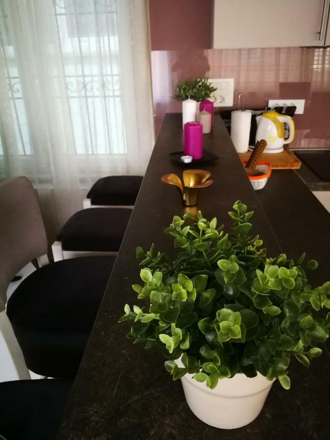 Big Smile Apartment *
